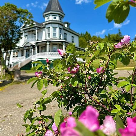 Le Manoir Du Vieux Presbytere Port-Daniel Экстерьер фото